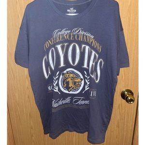 Women’s Hollister TShirt